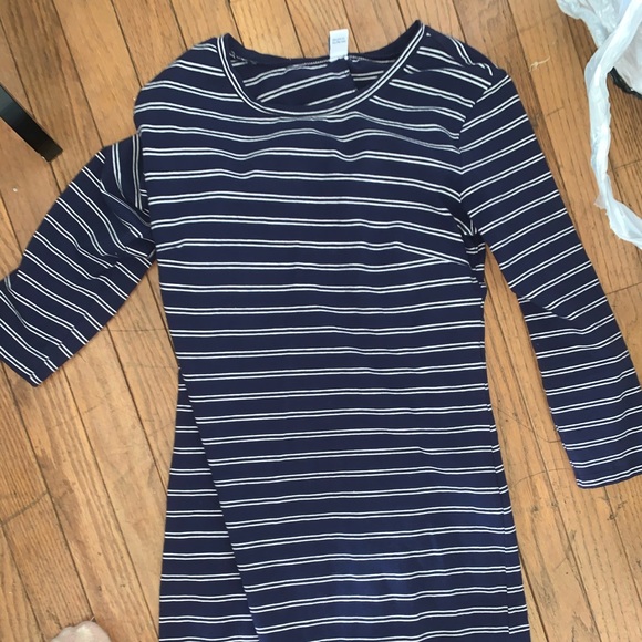 two dresses - Picture 3 of 5